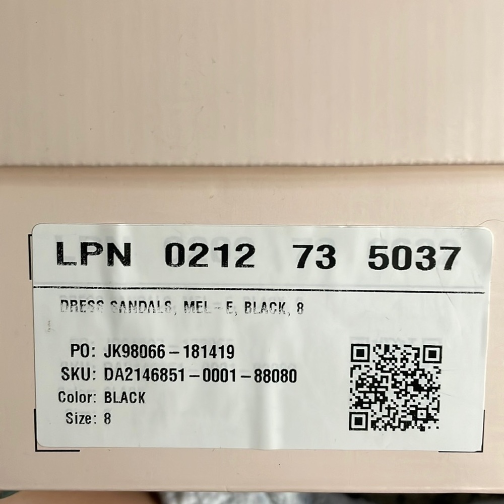 Brand new never worn, wrong size for me